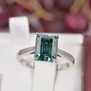 Certified 4.0 ct Moissanite Green Emerald Cut Wedding Engagement Ring